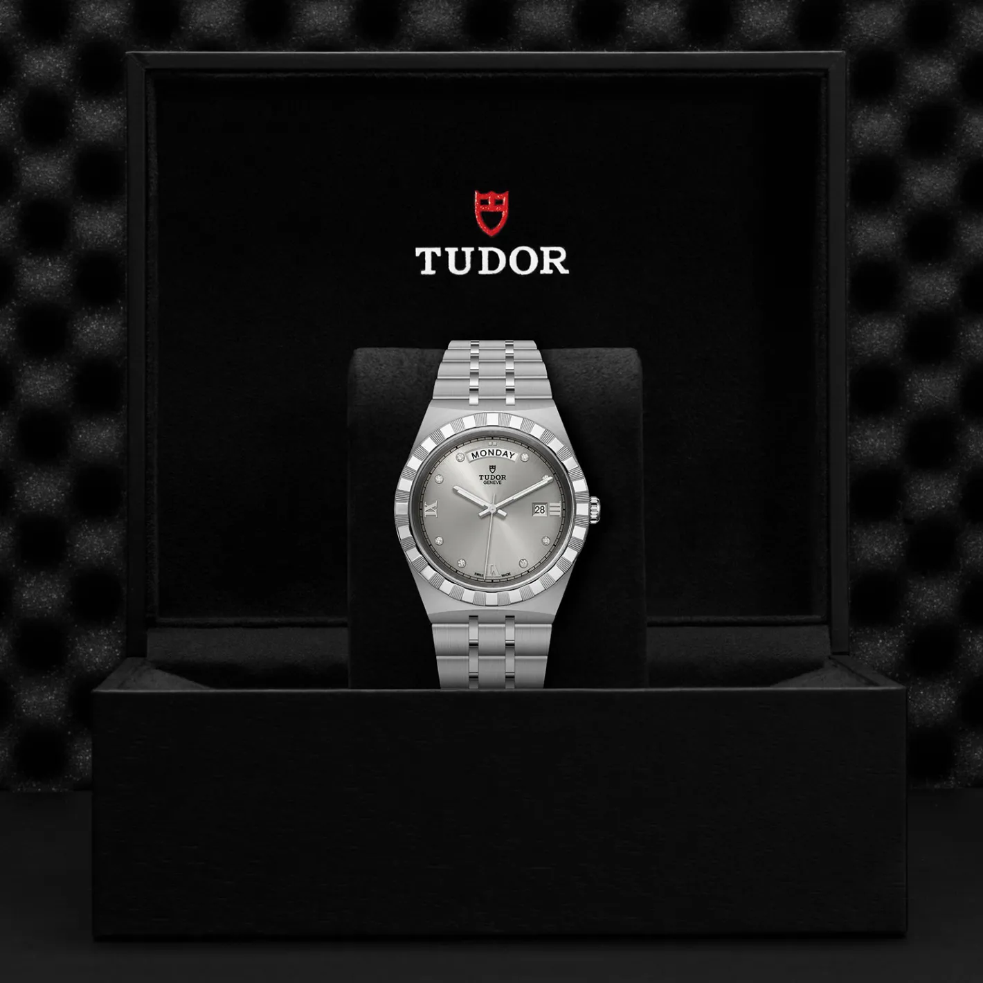 Tudor Royal New