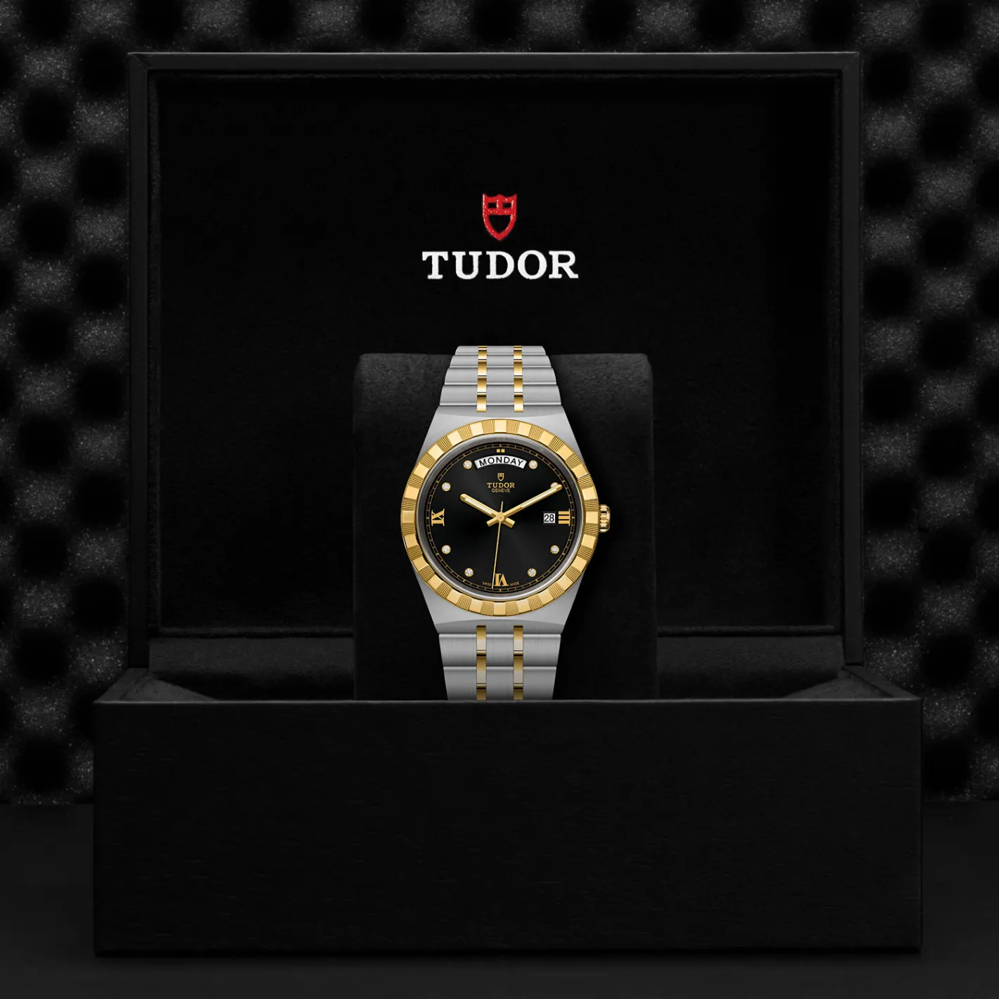 Tudor Royal Hot